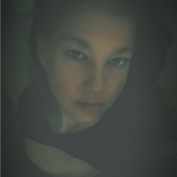 Meet your Posher, Jennifer - Picture 1 of 1